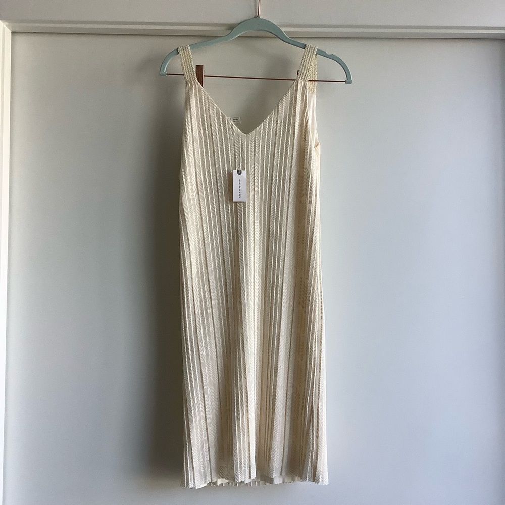 Anthropologie Cream Sleeveless Dress - Picture 7 of 8
